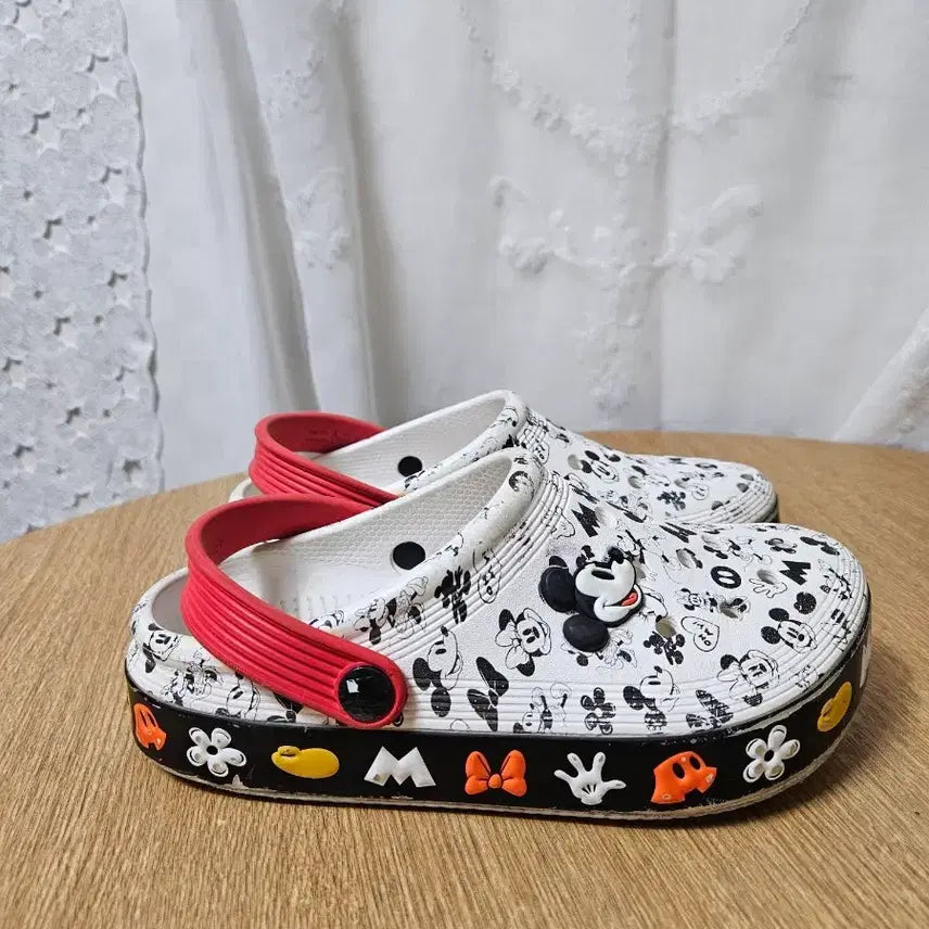 [BUNJANG] Crocs Disney Collaboration Shoes / 크록스 디즈니 신발  220~225