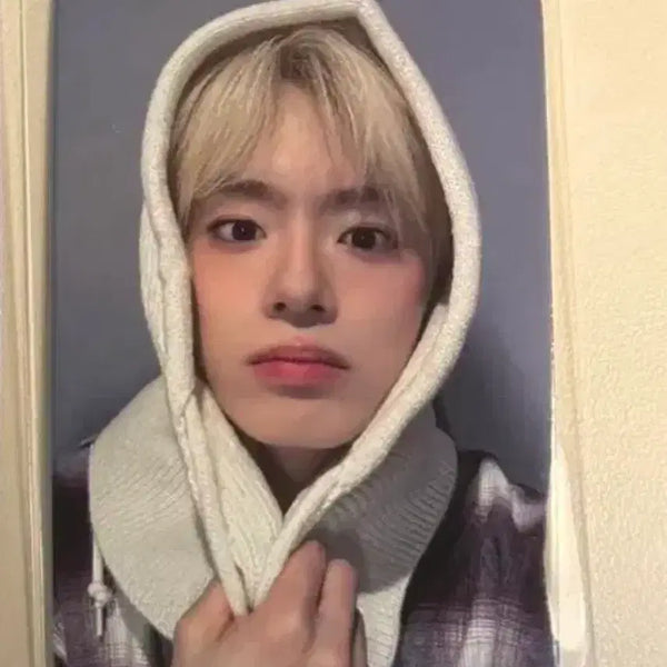 [BUNJANG] Veryberry Kangmin Balaclava Photocard POB / 뮤앤드 베리베리 강민 바라클라바 포토카드 유강민 미공포