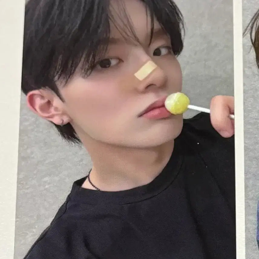 [BUNJANG] VERIVERY Kangmin (Yoo Kangmin) Mnet Plus Chat Mini Fanmeeting Special Photocard / 베리베리 강민 유강민 밴드 상처 포카 포토카드 미공포 엠넷 플챗 미팬