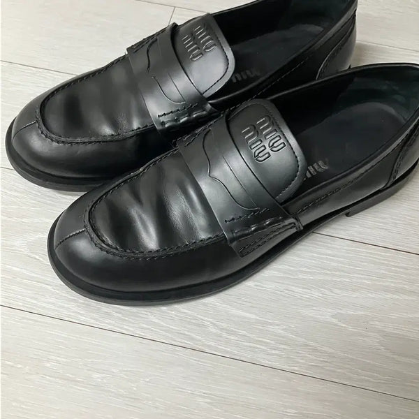 [BUNJANG] Miu Miu Black Leather Logo Loafers Size 38 / 미우미우 블랙 페니로퍼 로고 로퍼 38사이즈