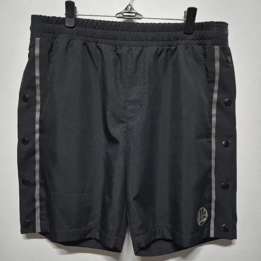 [BUNJANG] NBA Snap Button Basketball Shorts Black Size 32 / NBA 스냅 버튼 농구 반바지 블랙 32