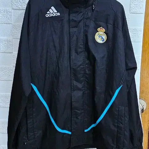 [BUNJANG] Adidas Real Madrid Windbreaker Jumper L / 무배)아디다스 레알마드리드 바람막이 점퍼 L