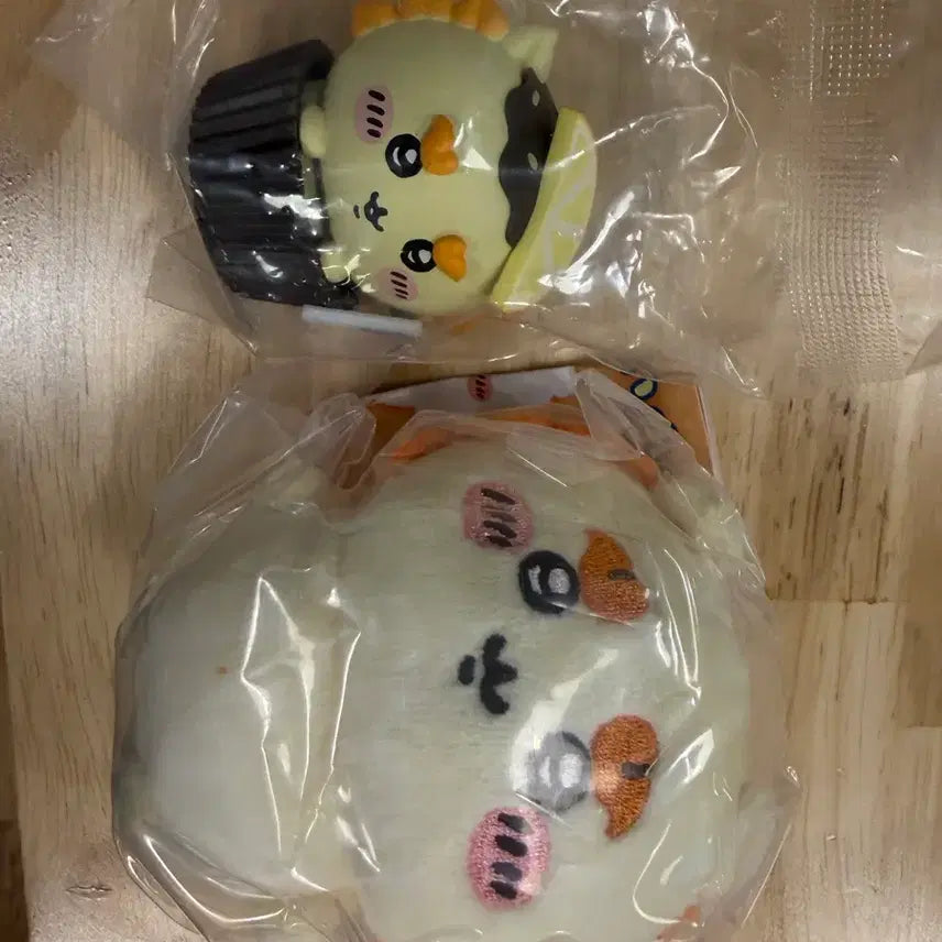 [BUNJANG] Cheekawaii Monitor Figure & Sitting Plush Set / 치이카와 시사 세트 (모니터 피규어, 앉은 누이)