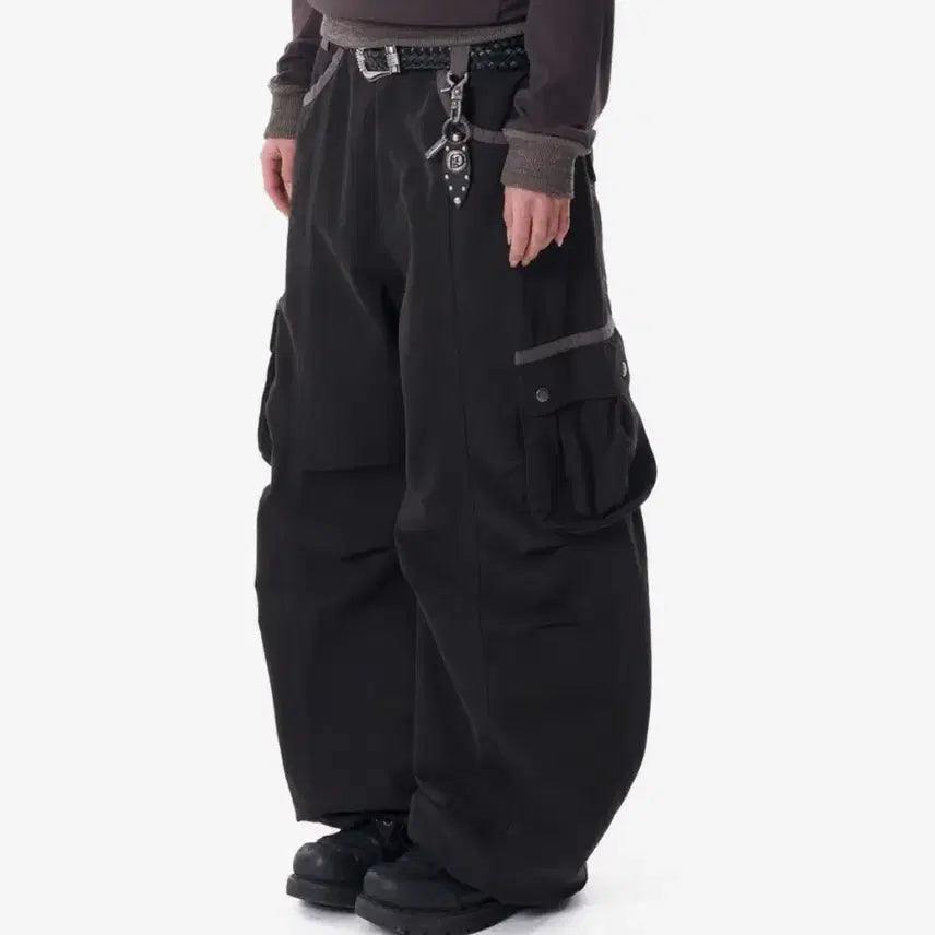 [BUNJANG] AKAM Knee Pintuck Contrast Cargo Pants / 아캄 Knee Pin-tuck Contrast Cargo Pants