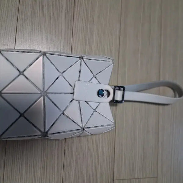 [BUNJANG] Bao Bao Lucent Tote Bag White / 바오바오 루센트 토트백 화이트