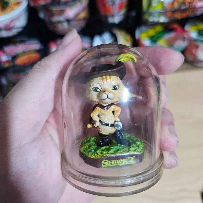 [BUNJANG] Puss in Boots Figure / 장화신은고양이 피규어