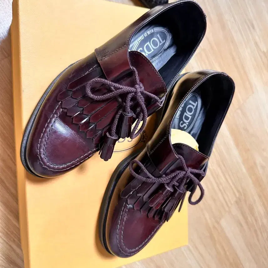 [BUNJANG] Tod's Burgundy Tassel Loafers Size 36 / 토즈 버건디 태슬 로퍼 36 상태 아주 좋아요