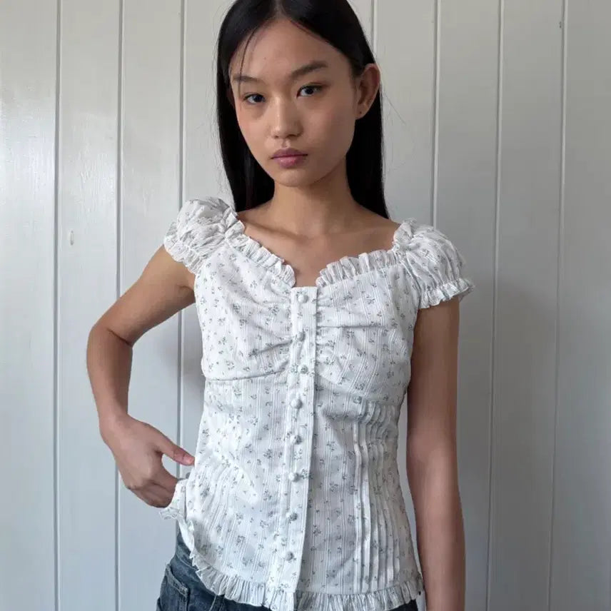 [BUNJANG] Brandy Melville Ella Blouse Ivory S / [새상품] 라츠유 엘라 블라우스 아이보리 s  /브랜디멜빌