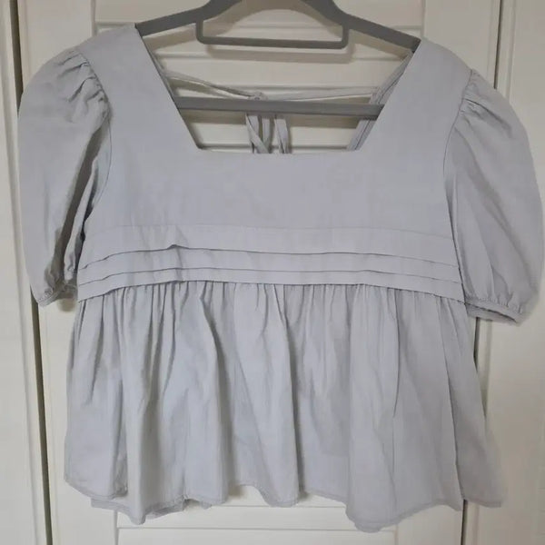 [BUNJANG] Square Neck Frill Blouse / 스퀘어넥 프릴 블라우스