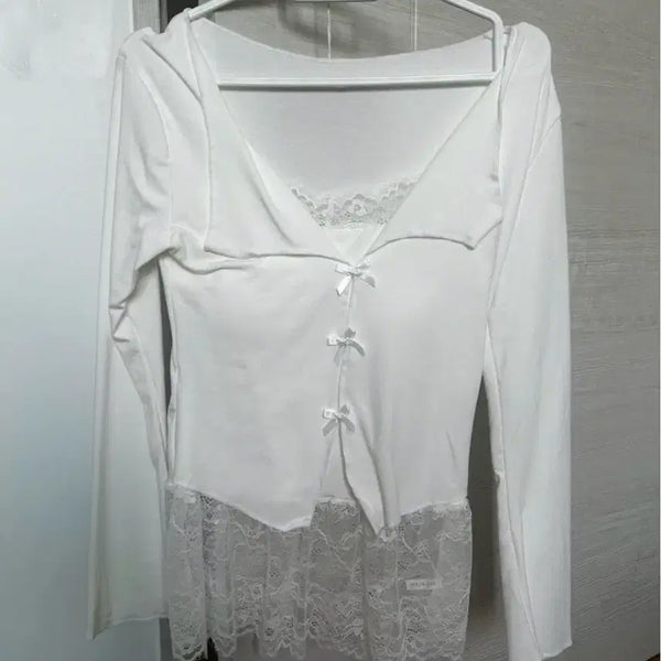 [BUNJANG] Lace Layered T-Shirt with Built-in Cups / 캡내장 레이스 레이어드 티
