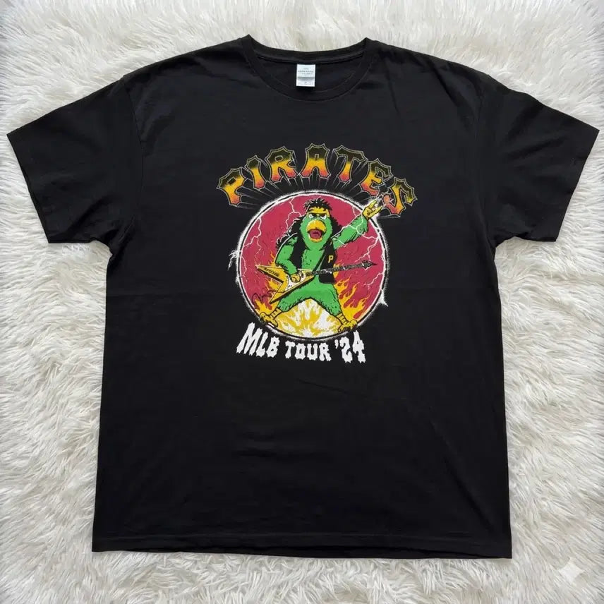 [BUNJANG] Pittsburgh Pirates MLB Tour '24 Limited Edition T-Shirt XL / (주말특가)한정판 피츠버그 파이리츠 MLB 투어 24 티셔츠 XL
