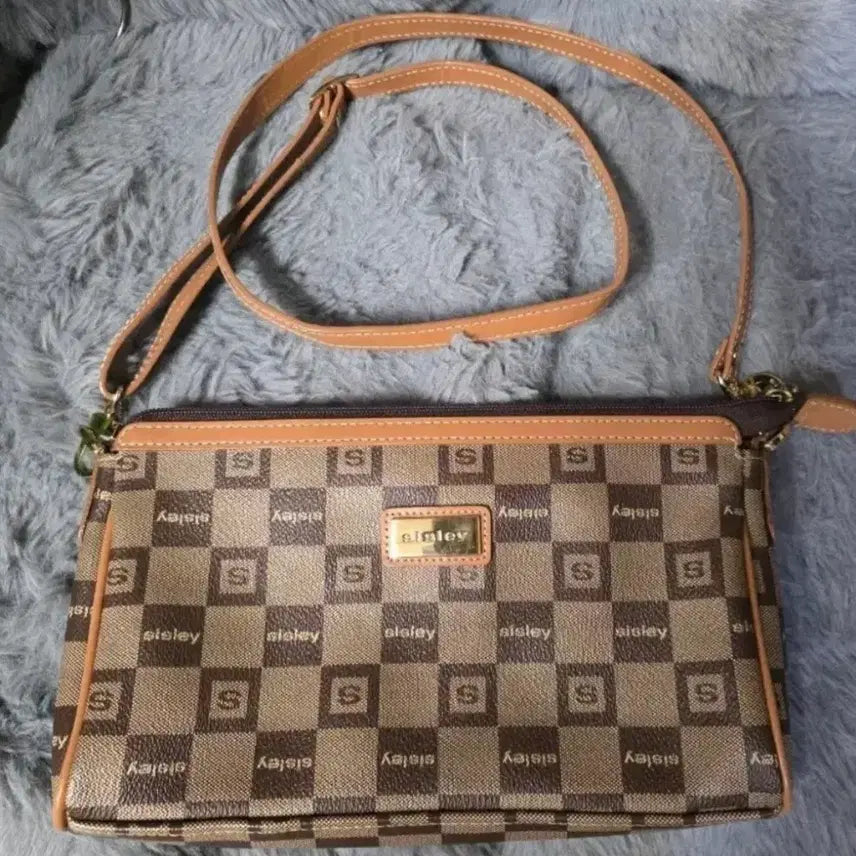 [BUNJANG] Sisley Check Pattern Crossbody Bag Brown / 시슬리 체크 패턴 크로스백 브라운