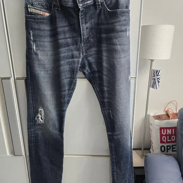 [BUNJANG] Diesel Black Washed Distressed Jeans / 디젤 청바지  블랙 워싱 데미지