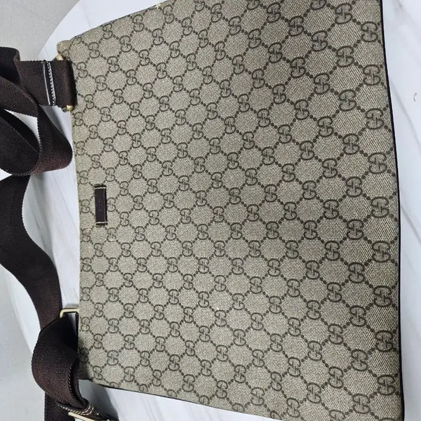 [BUNJANG] Gucci Supreme Messenger Bag / 구찌 수프림 메신저백