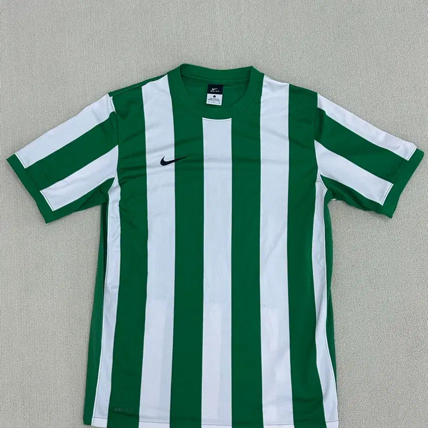 [BUNJANG] Nike Dri-FIT Striped Short-Sleeve Soccer T-Shirt - Size L / 나이키 드라이핏 스트라이프 반팔 축구티셔츠 L