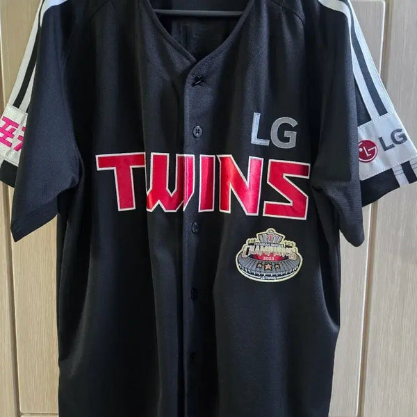 [BUNJANG] LG Twins Premium Baseball Jersey (2023 Champions Patch, Hong Chang-ki Embroidered) / 엘지트윈스 프리미엄 유니폼