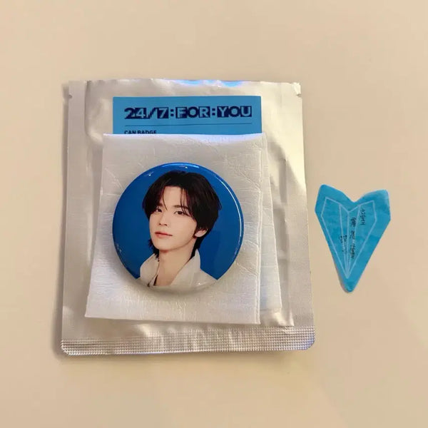[BUNJANG] 24/7:FOR YOU ShinYu Confetti Badge / 24/7:FOR YOU 뱃지 신유 + 컨페티