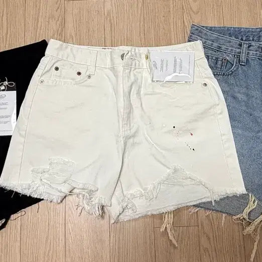 [BUNJANG] Afterhomeparty Distressed Denim Shorts / 애프터홈파티 데님 쇼츠
