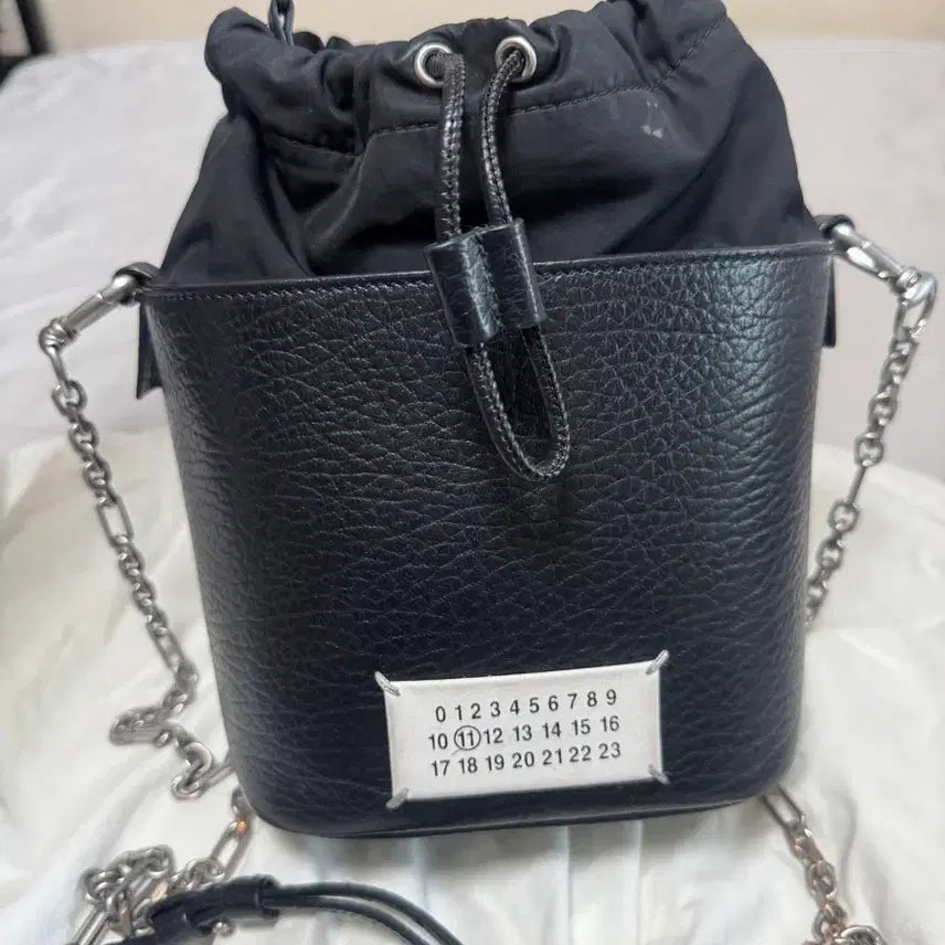 [BUNJANG] Maison Margiela Bucket Bag / [원가150만원/정품] 메종 마르지엘라 버킷백