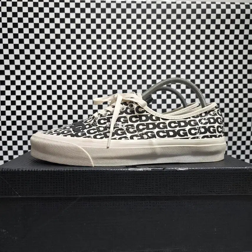 [BUNJANG] Vans Vault x CDG Authentic OG Sneakers / [275] 반스볼트 x CDG 어센틱 OG
