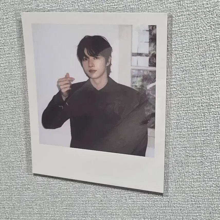 [BUNJANG] RIIZE Sungchan Polaroid Photocard / 라이즈 시즌그리팅 성찬 폴라로이드 양도해요