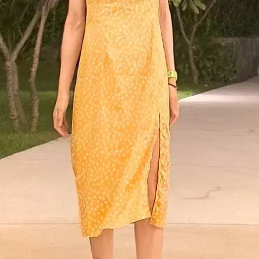 [BUNJANG] Yellow Dot Pattern Long Dress / 1회 착용/옐로우 도트 패턴  롱원피스