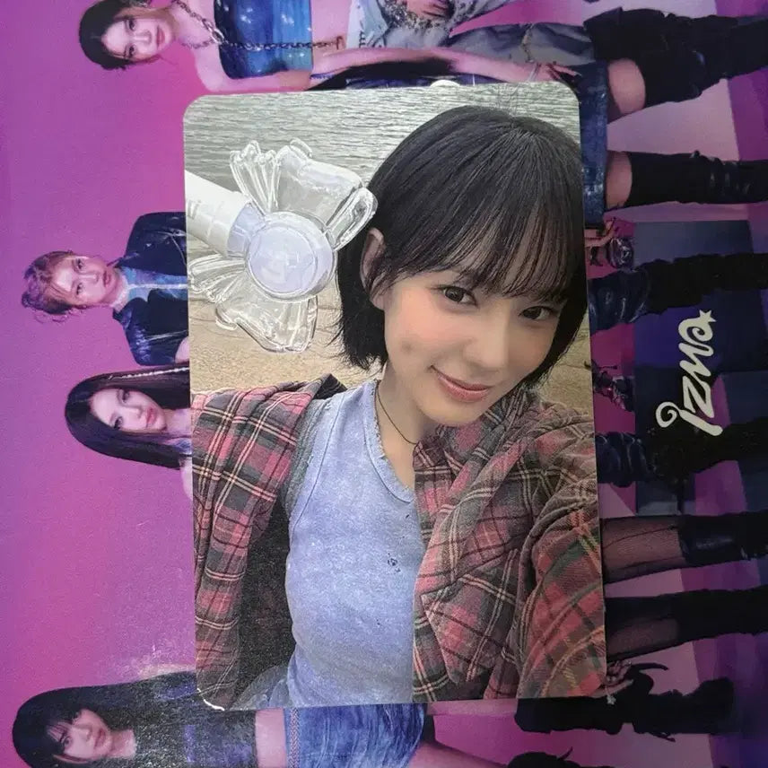 [BUNJANG] IZ*ONE YuRi Metronome 3rd Week Lucky Draw Photocard / 이즈나 유사랑 메트로놈 3주차 공방포카 izna
