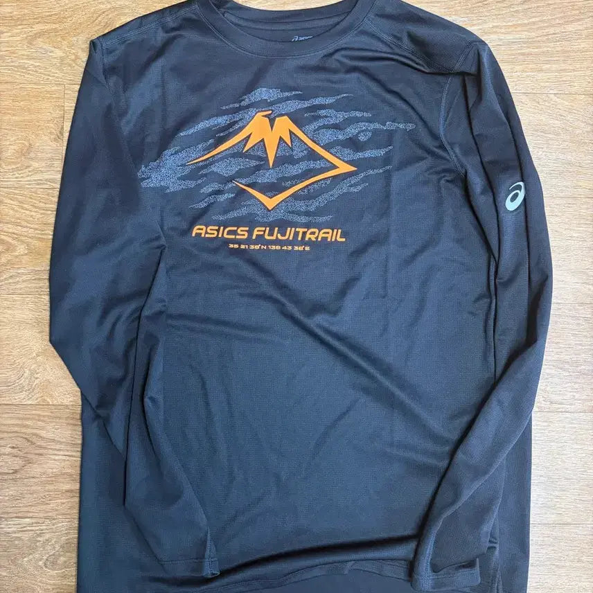 [BUNJANG] Asics Fujitrail Long Sleeve T-Shirt M (100) / 아식스 후지트레일 긴팔 티셔츠 M (100)