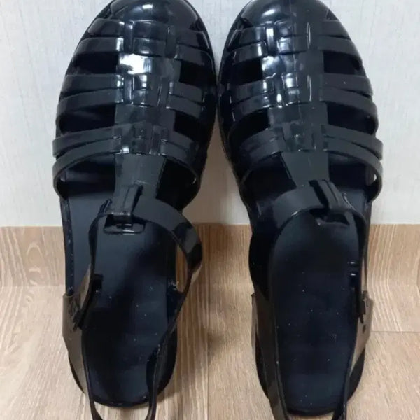[BUNJANG] Black Jelly Sandals (Size 240) / 블랙 젤리 샌들 240