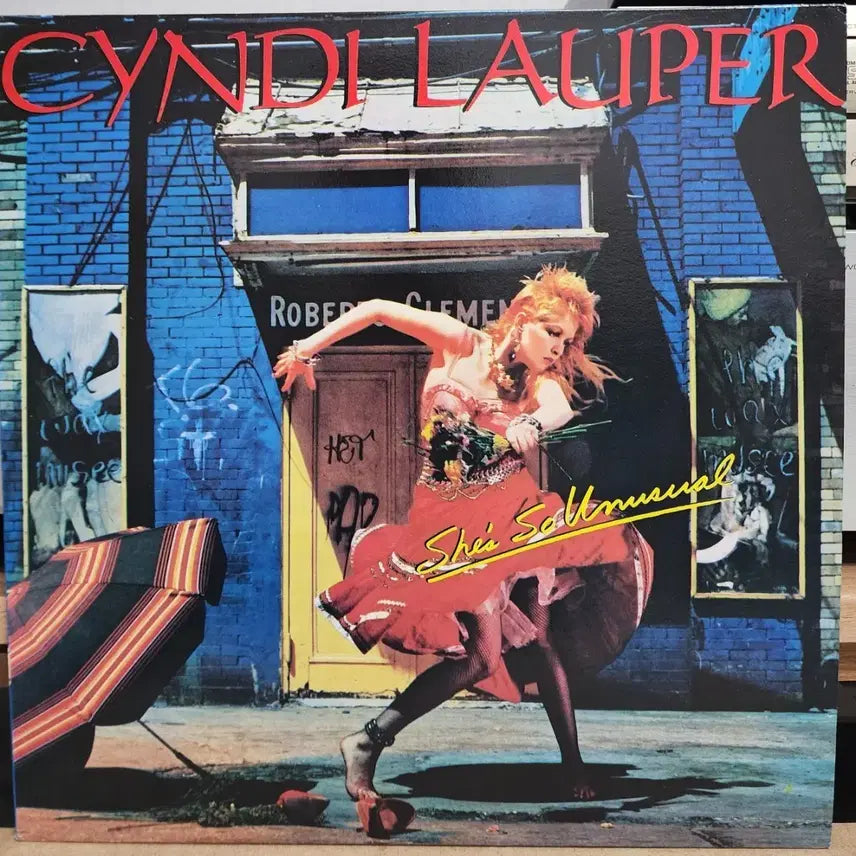 [BUNJANG] Cyndi Lauper She's So Unusual LP / 신디 로퍼 CBS 소니 직배반 LP