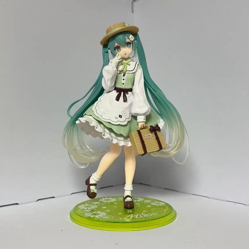 [BUNJANG] Country Miku Figure / 컨트리 미쿠 피규어