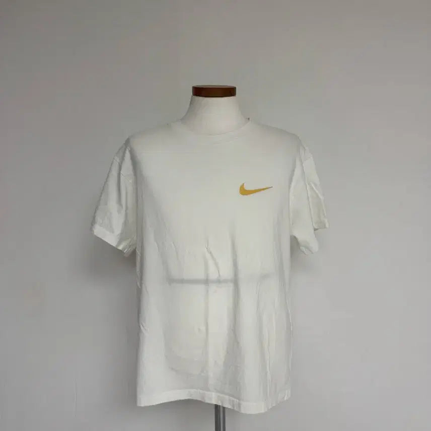 [BUNJANG] Nike Gold Swoosh Short Sleeve T-Shirt White M / 나이키 반팔티 골드 스우시 화이트 M(남여)
