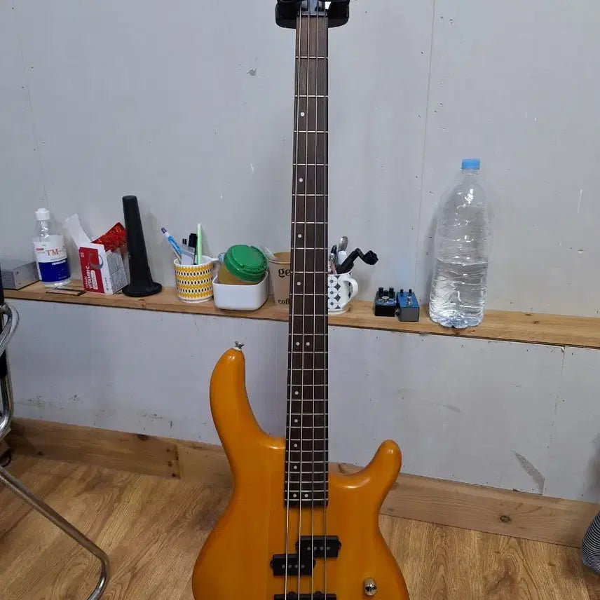 [BUNJANG] Colt Action Bass Guitar Orange / 콜트 액션 베이스기타
