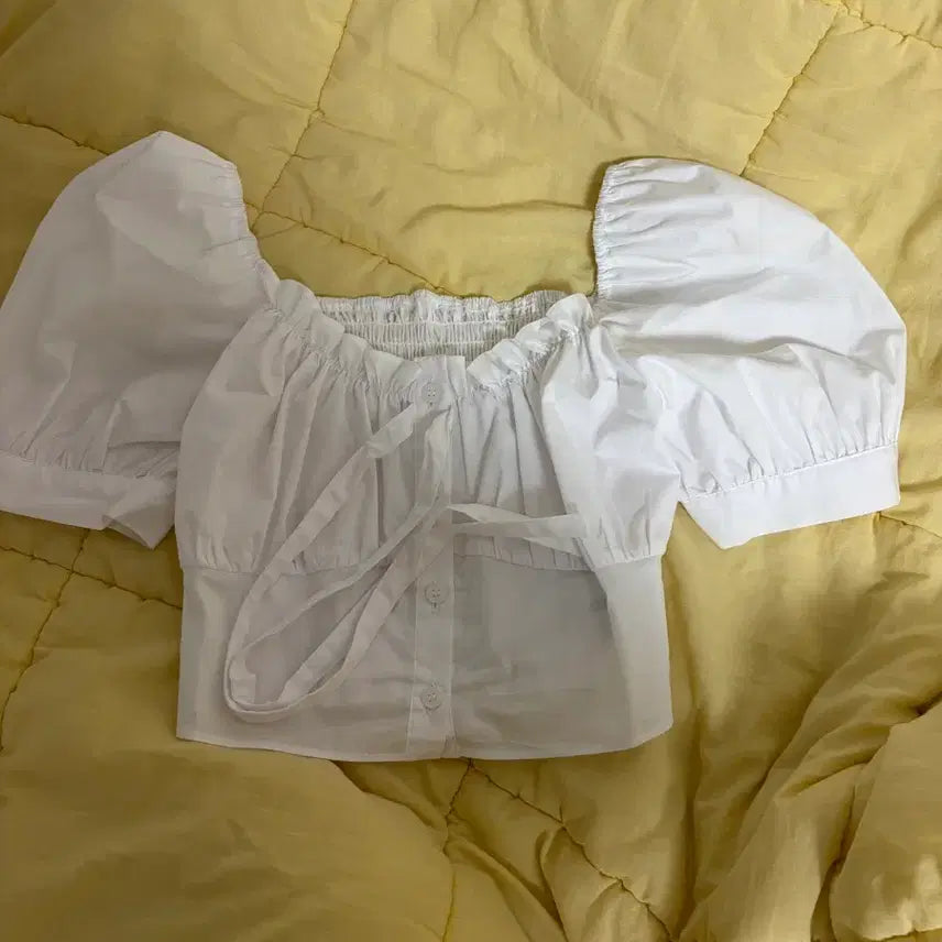[BUNJANG] Not Your Rose Square Neck Crop Blouse / 새상품) 낫유어로즈 스퀘어넥 크롭 블라우스