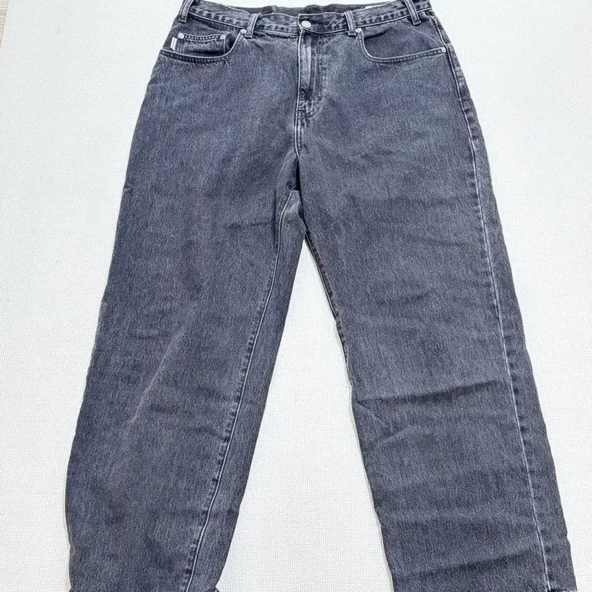 [BUNJANG] thisisneverthat Relaxed Fit Jeans Black XL / 디스이즈네버댓 relaxed jeans 릴렉스드 진 블랙 XL