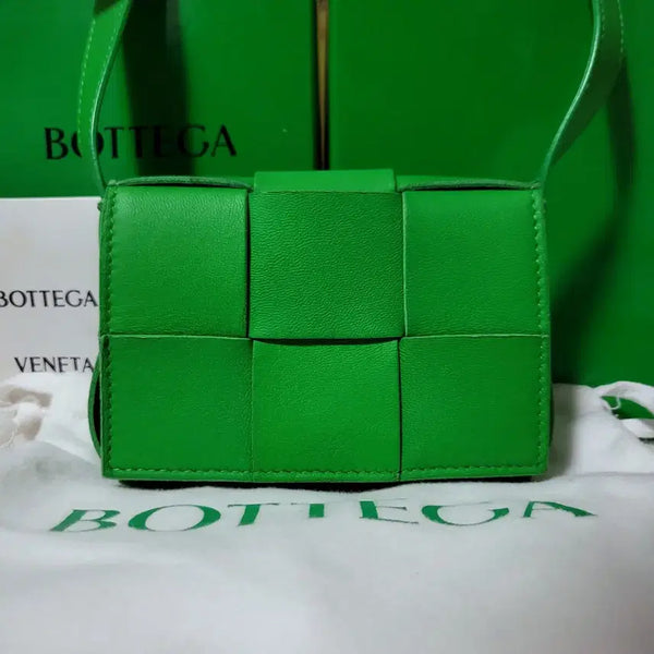 [BUNJANG] Bottega Veneta Leather Cassette Bag Mini / [신형/풀구성] MINI / 보테가베네타 레더 카세트백