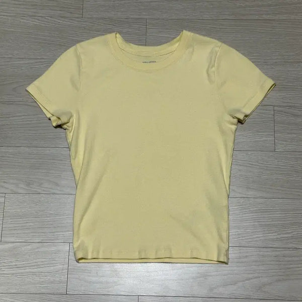 [BUNJANG] Hollister Butter Yellow Top / 홀리스터 버터옐로우 탑