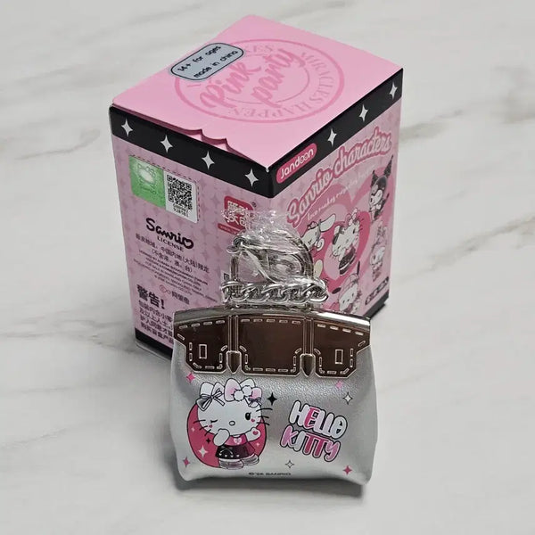 [BUNJANG] Sanrio Hello Kitty Mini Handbag with Random Keyring / 산리오 헬로키티 미니 핸드백 가방 랜덤 키티 키링