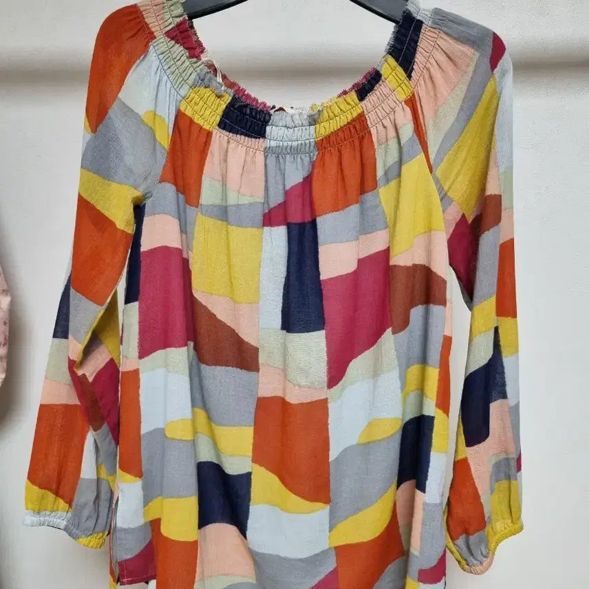 [BUNJANG] Tory Burch Pattern Off-Shoulder Blouse / 정품 토리버치 패턴 블라우스  (오프숄더로 가능) 44~55