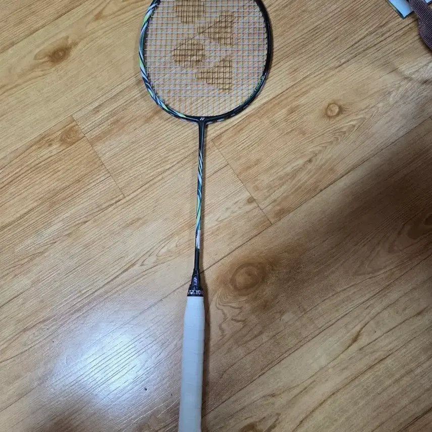 [BUNJANG] Astrox 100 Tour Badminton Racket / 아스트록스 100tour(마지막 끌올)