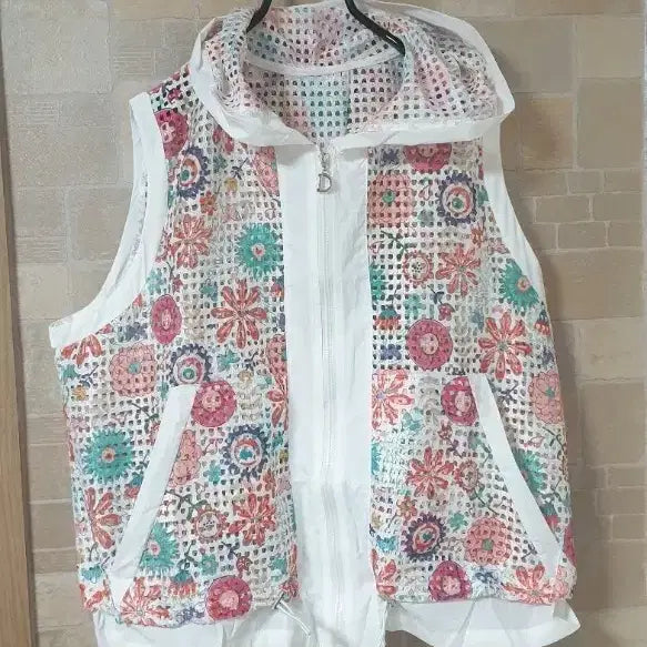 [BUNJANG] Women's Mesh Hooded Vest (New) / 여성 망사후드조끼(새옷)