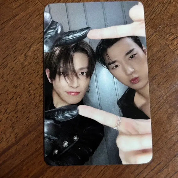 [BUNJANG] ATEEZ In Your Fantasy Hongjoong Seonghwa Unit Photocard / ATEEZ in your fantasy 포토카드 홍중산 유닛