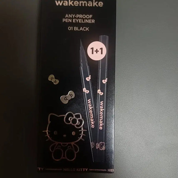 [BUNJANG] WakeMake Hello Kitty Iron Proof Pen Eyeliner 01 Black / 웨이크메이크 헬로키티 철벽 펜 아이라이너 01 블랙 (1개입)