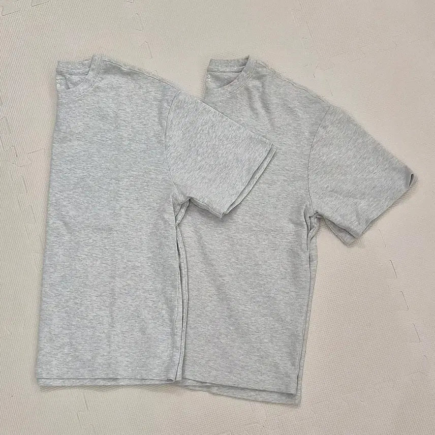 [BUNJANG] Musinsa Standard Woman Half Sleeve T-Shirts (Bundle Set) / 무신사 스탠다드 우먼 여성 반팔 티셔츠 2장 일괄 팝니다