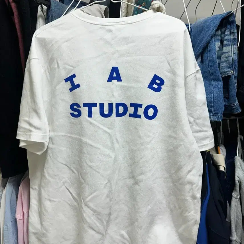 [BUNJANG] IAB Studio 10th Anniversary T-Shirt White XL / [XL] 아이앱 스튜디오 10주년 티셔츠 화이트