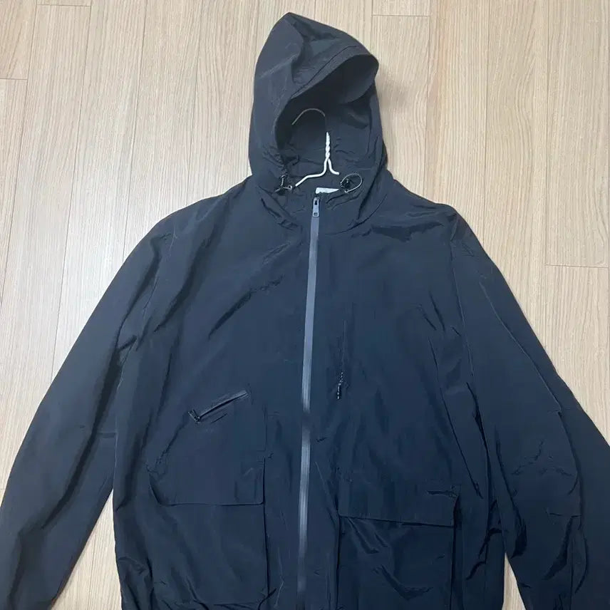 [BUNJANG] Dimitri Black Windbreaker / 디미트리 블랙 바람막이