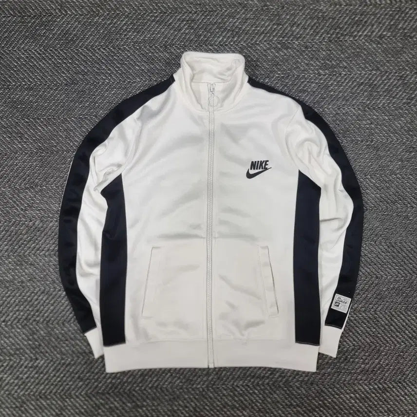 [BUNJANG] Nike Swoosh White Jersey / 나이키 스우시 화이트 져지