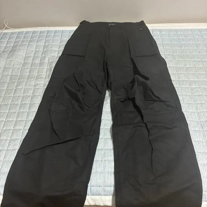 [BUNJANG] Balenciaga Kick Cargo Pants Black / [S] 발렌시아가 킥카고 팬츠 블랙