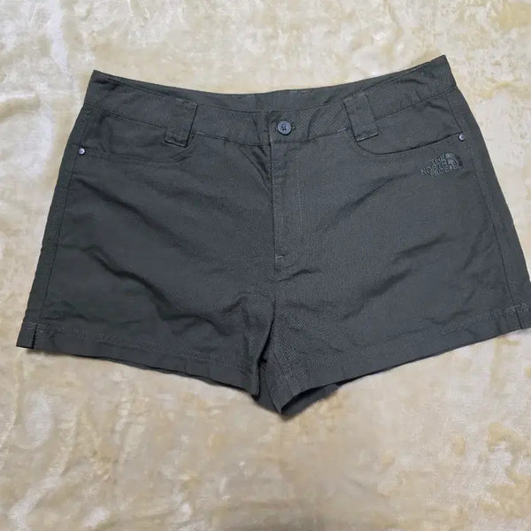 [BUNJANG] The North Face Women's Khaki Shorts Size 85 / 노스페이스 여성 숏팬츠 85