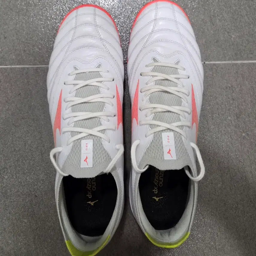 [BUNJANG] Mizuno Morelia Neo 5 AS Pro Soccer Cleats / 미즈노 모렐리아 네오5 as 프로 265